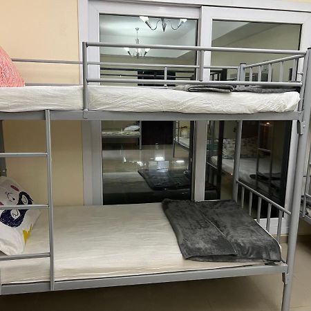 Grand Pearl Hostel For Boys ดูไบ ภายนอก รูปภาพ
