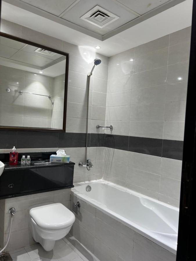 Grand Pearl Hostel For Boys ดูไบ ภายนอก รูปภาพ