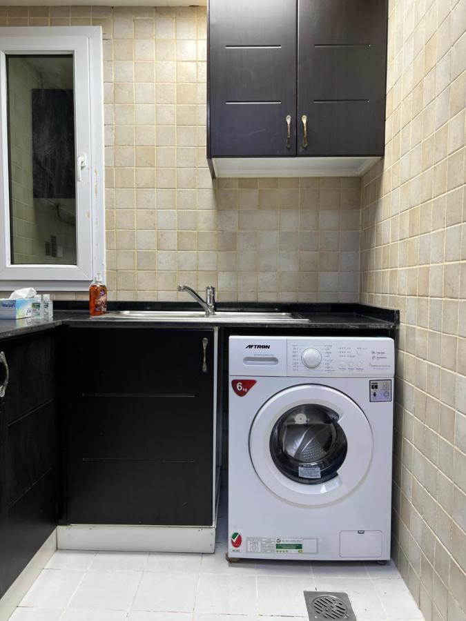 Grand Pearl Hostel For Boys ดูไบ ภายนอก รูปภาพ