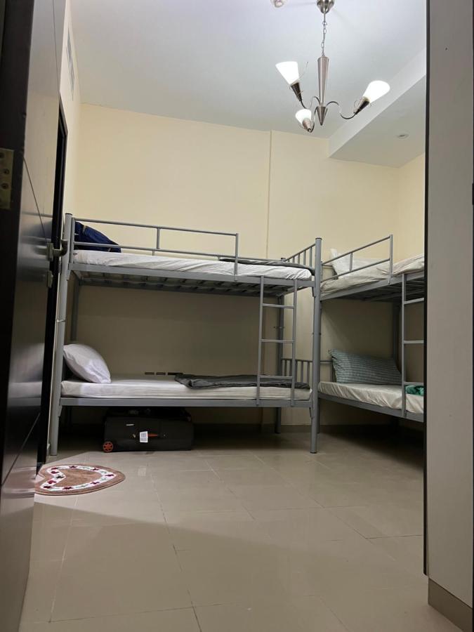 Grand Pearl Hostel For Boys ดูไบ ภายนอก รูปภาพ