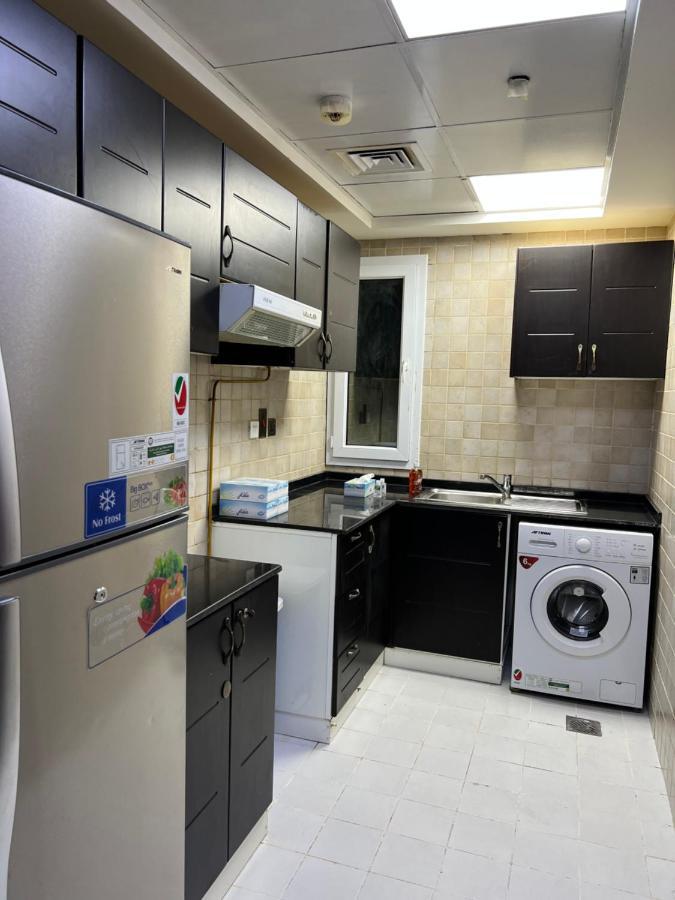 Grand Pearl Hostel For Boys ดูไบ ภายนอก รูปภาพ